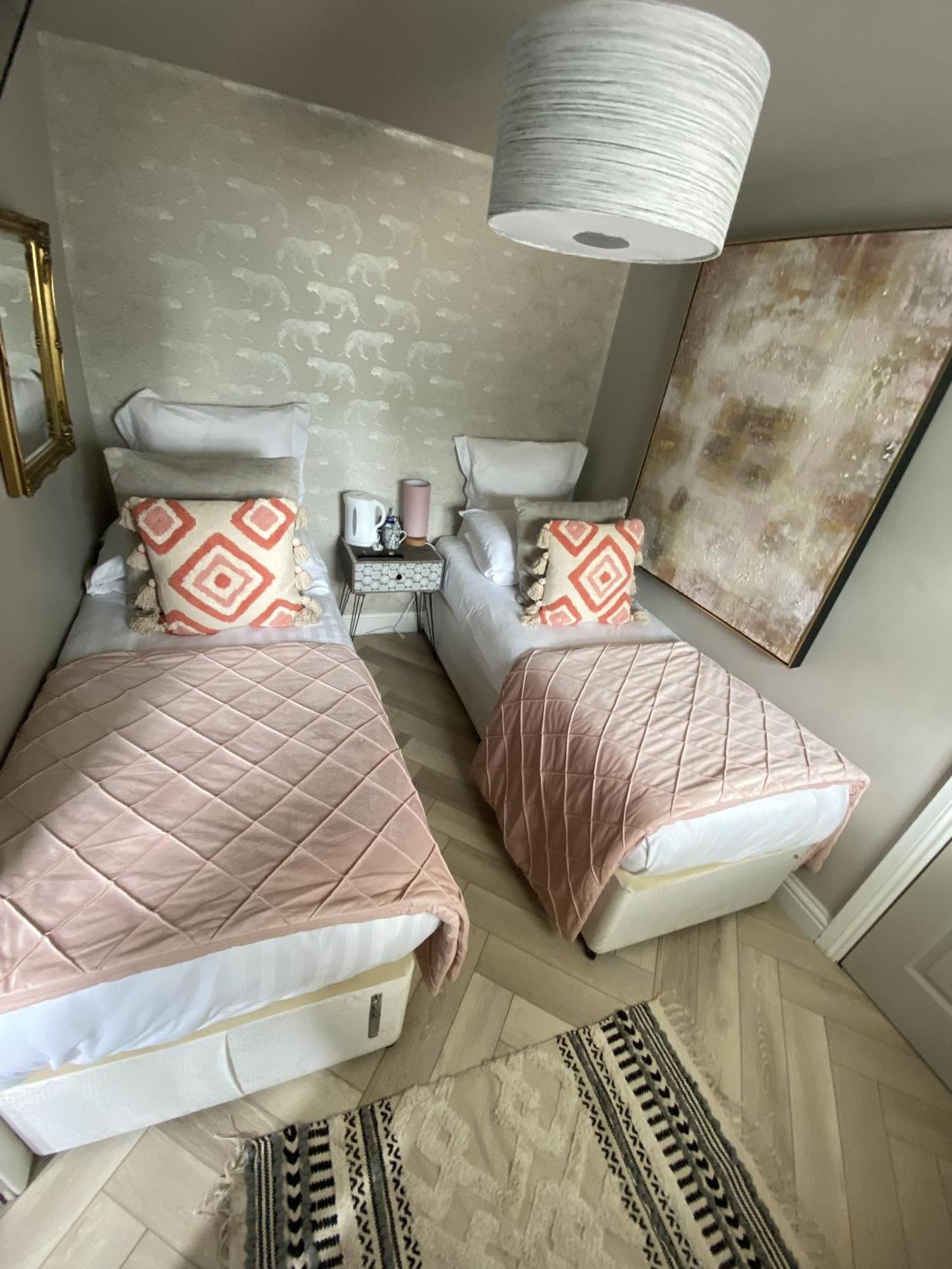 Maison Claire Chester Extérieur photo